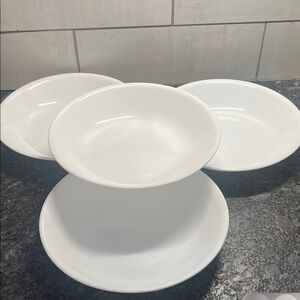 Set of 4  White Corelle soup/pasta bowls.  Winter Frost. Exc condition